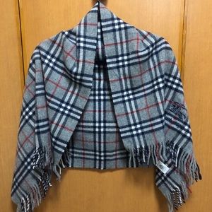 Burberry shawl